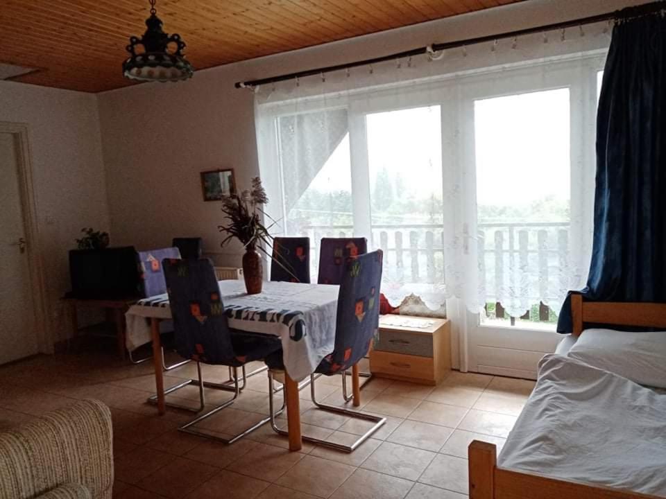 Badacsonyi Magan Szallas Badacsonytomaj Exterior foto